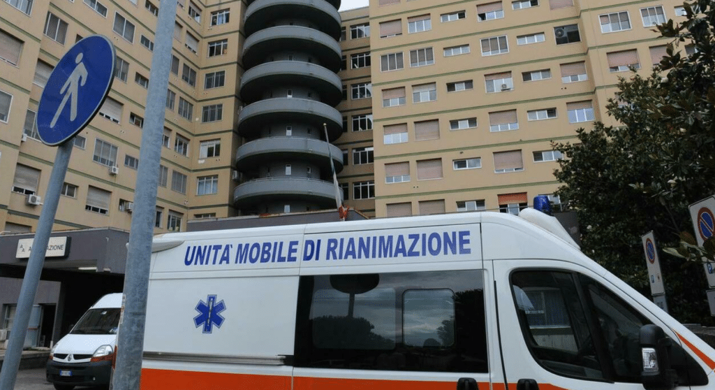 Pescara morto ospedale medici minacciati reparto sfasciato 