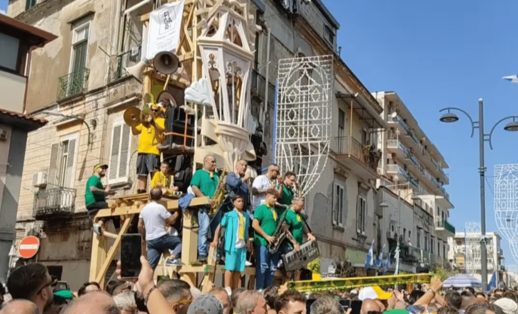 vigili urbani aggrediti a Barra