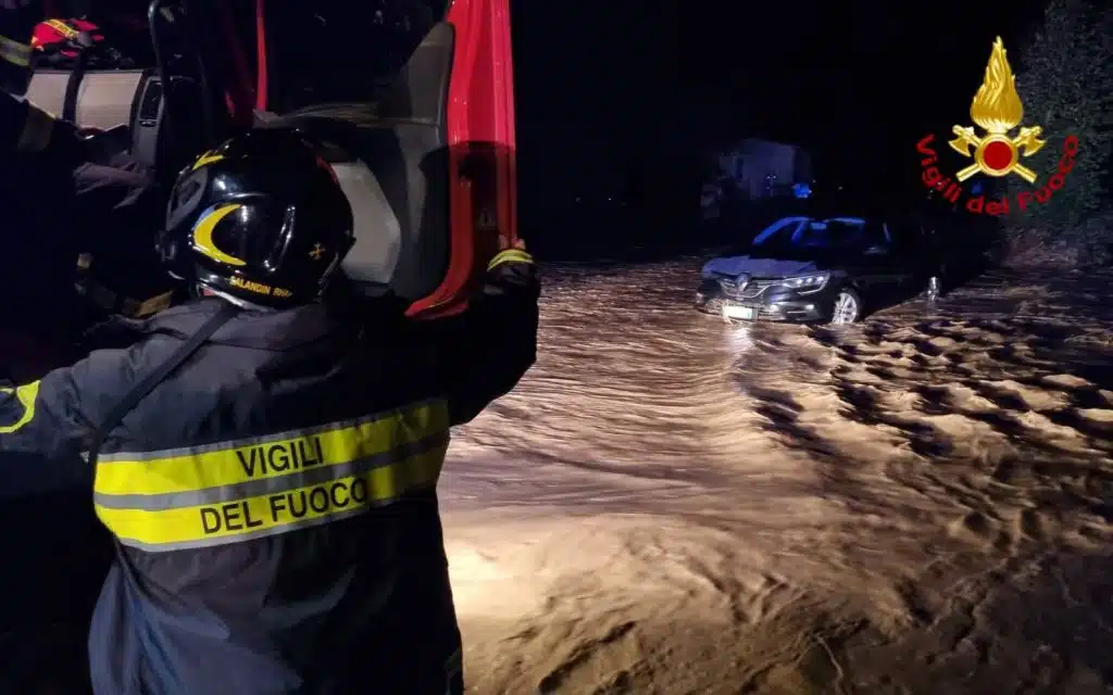 Maltempo, dispersi bimbo di 5 mesi e nonna nel Pisano