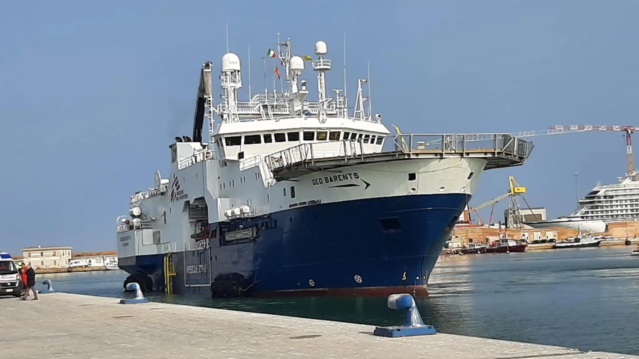 Salerno, sospeso fermo Geo Barents: "In mare per salvare vite"