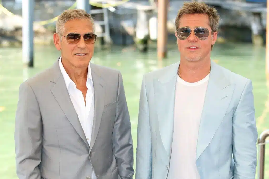 Brad Pitt George Clooney conquistano Venezia Wolfs