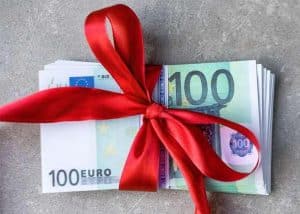 bonus natale 100 euro quando arriva come richiederlo requisiti