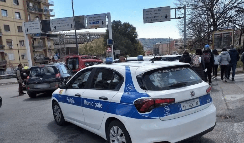 Controlli durante Napoli-Monza: denunciati parcheggiatori abusivi