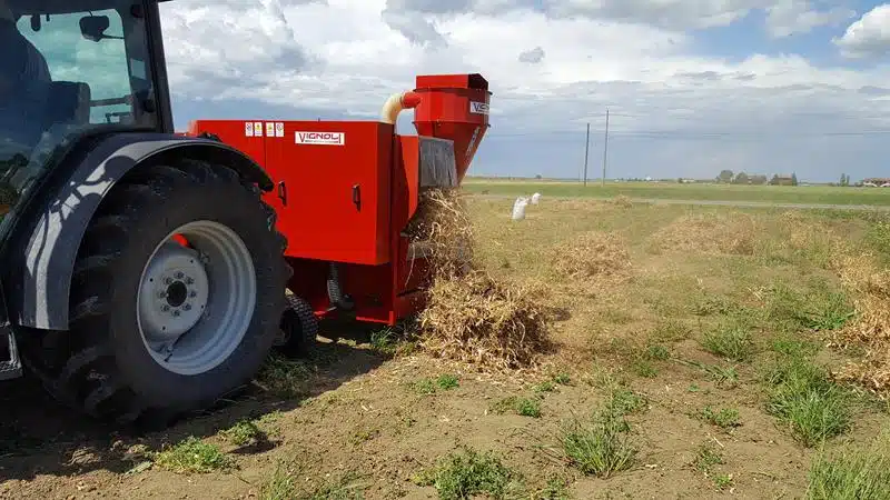 Agricoltore ustionato trebbiatrice