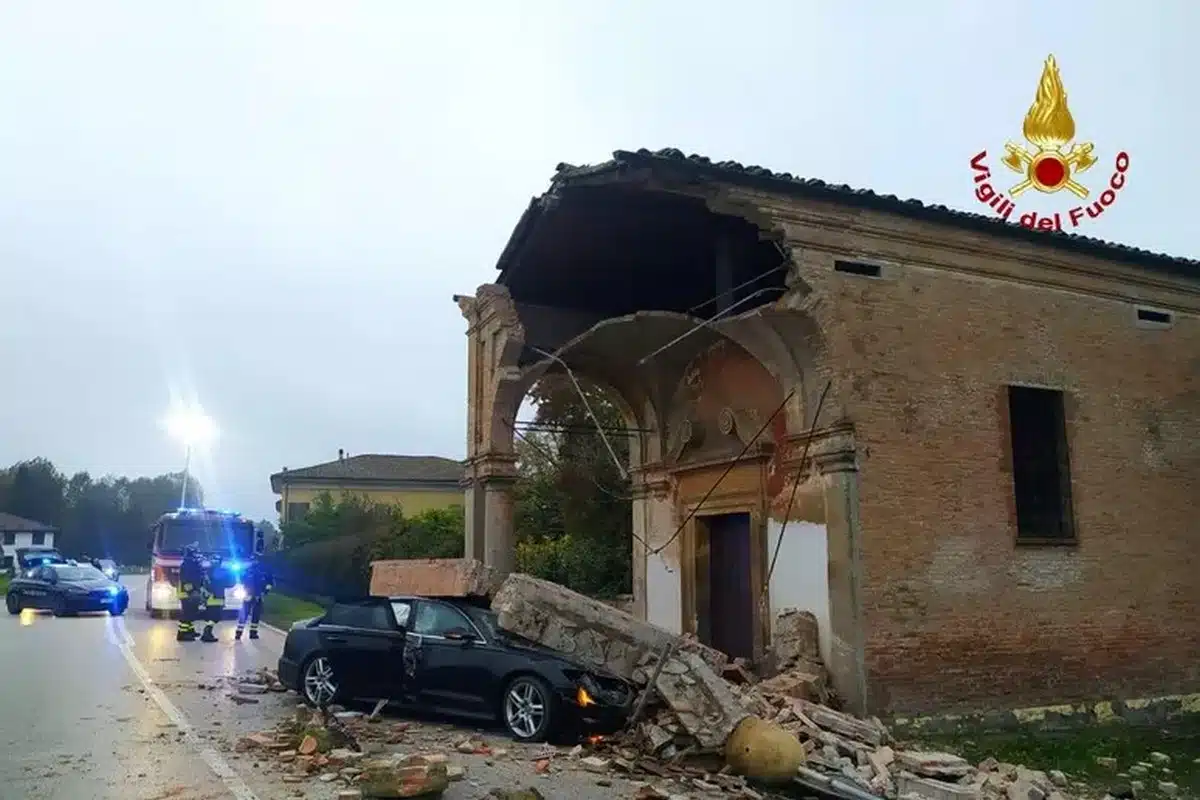 auto contro chiesa morto bologna 27 ottobre