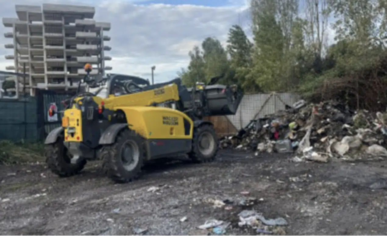 Discarica a Torrione, Salerno Pulita rimuove 5 tonnellate di rifiuti