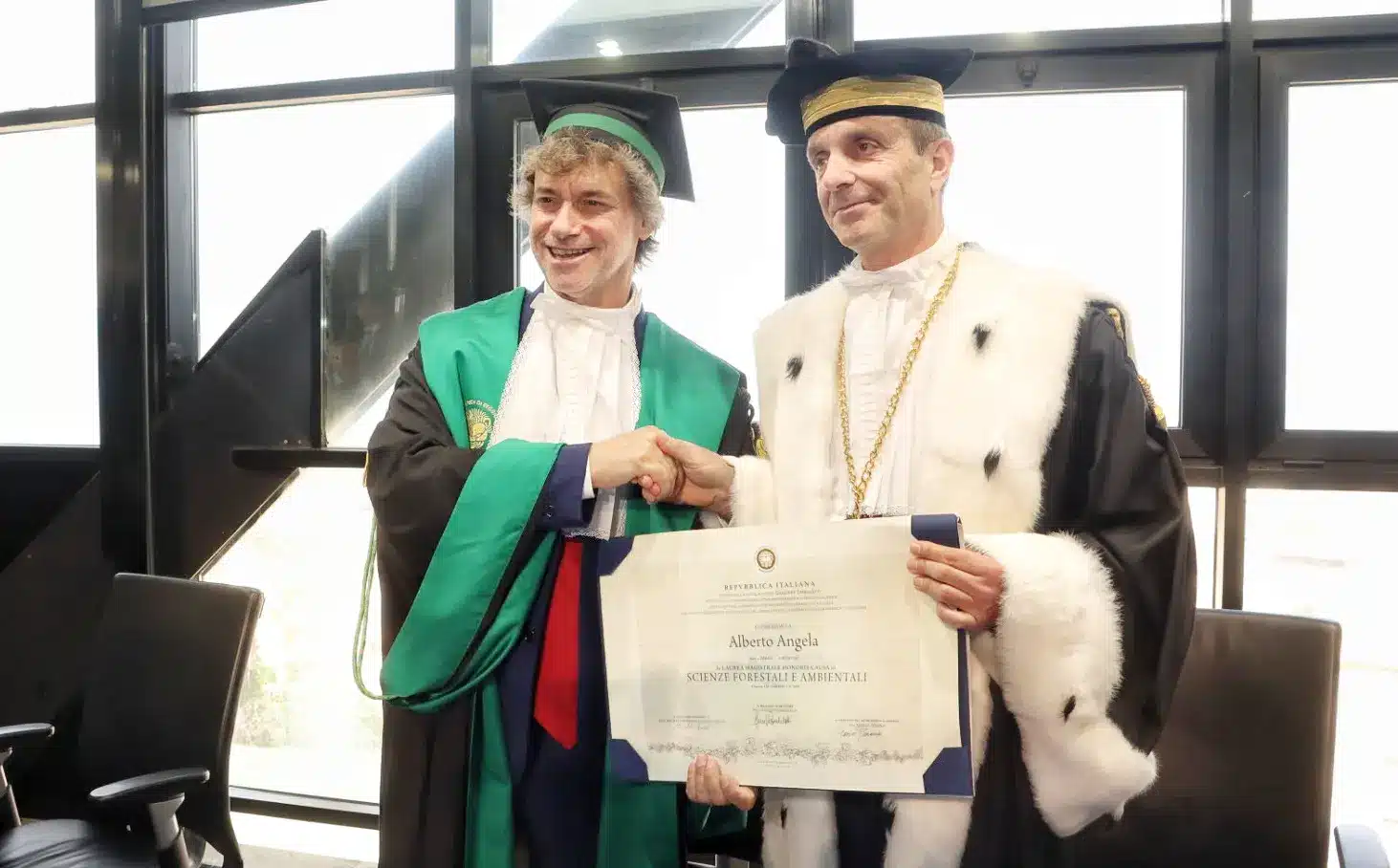 Alberto Angela riceva laurea honoris causa Scienze Forestali Ambientali