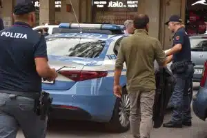 Salerno nuovi controlli contro parcheggiatori abusivi