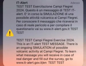 it-alert rischio eruzione reazioni campania