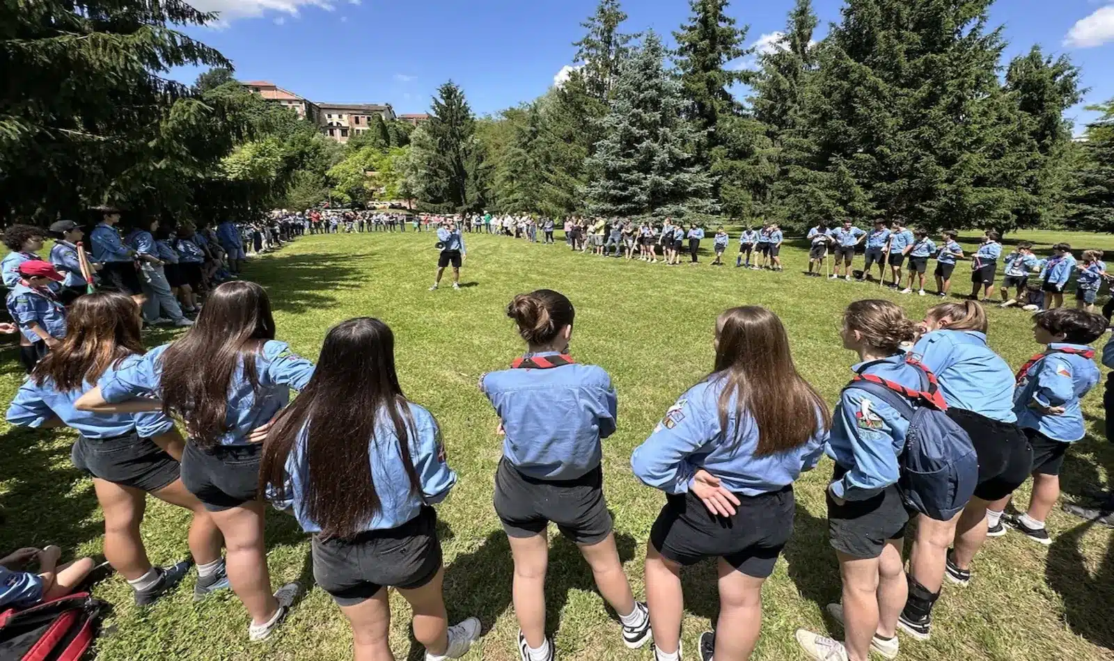 capo scout abusa bambino latina