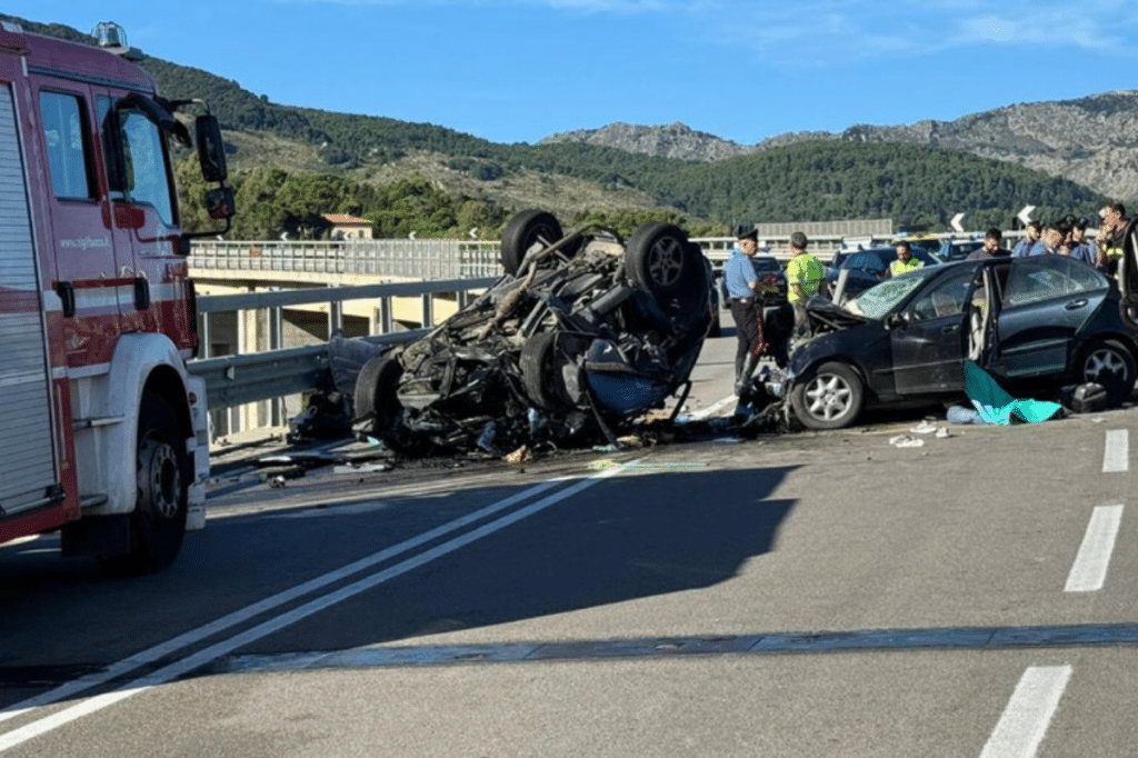 Incidente sulla Palermo-Sciacca: tre morti, gravi tre bambini