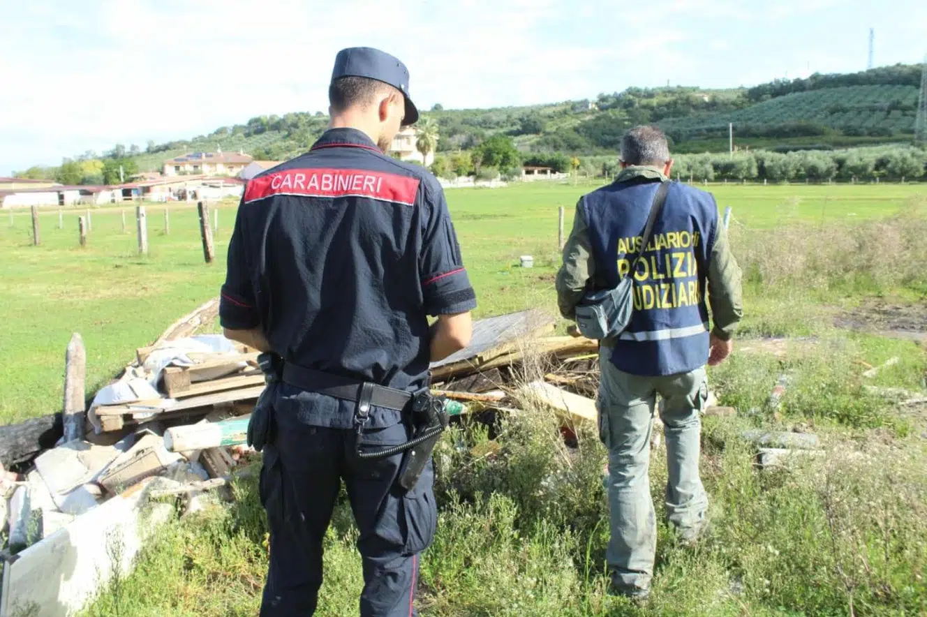 Illecita gestione e smaltimento rifiuti: denunciata un'imprenditrice a Capaccio-Paestum