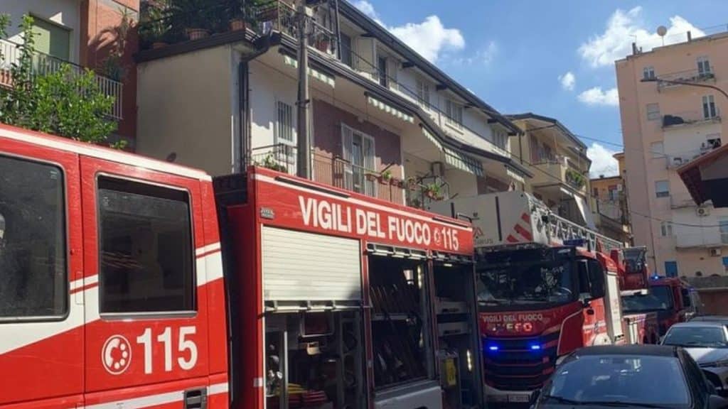 incendio appartamento caserta