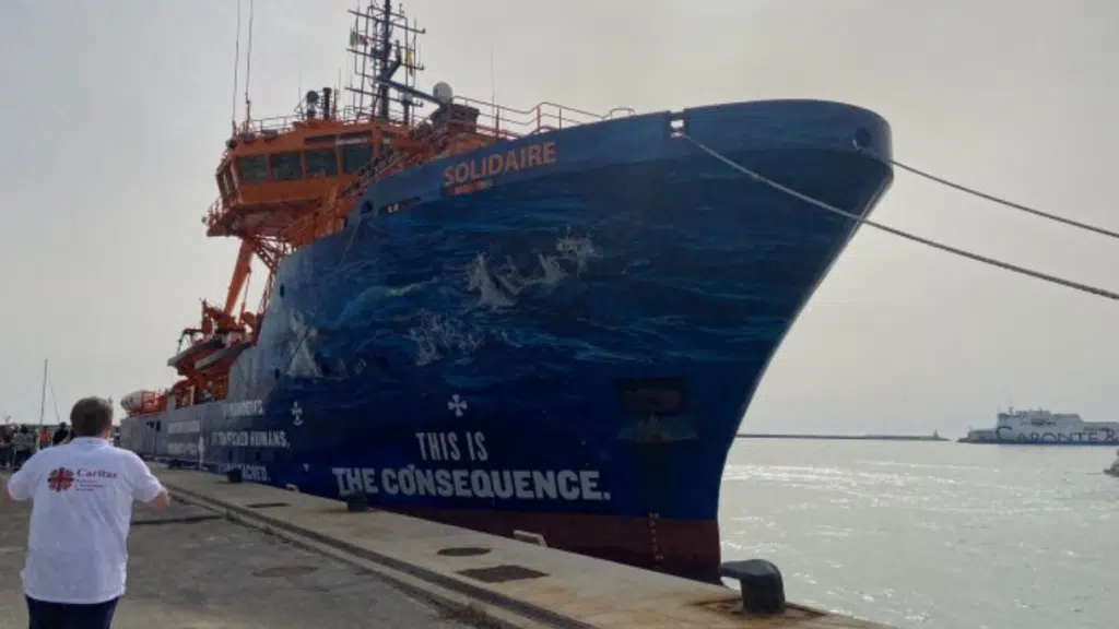 Sbarco a Salerno: attraccata la nave Solidaire con 41 migranti