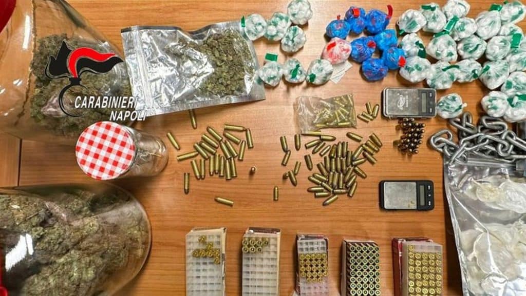 droga munizioni provincia napoli arresto denunce