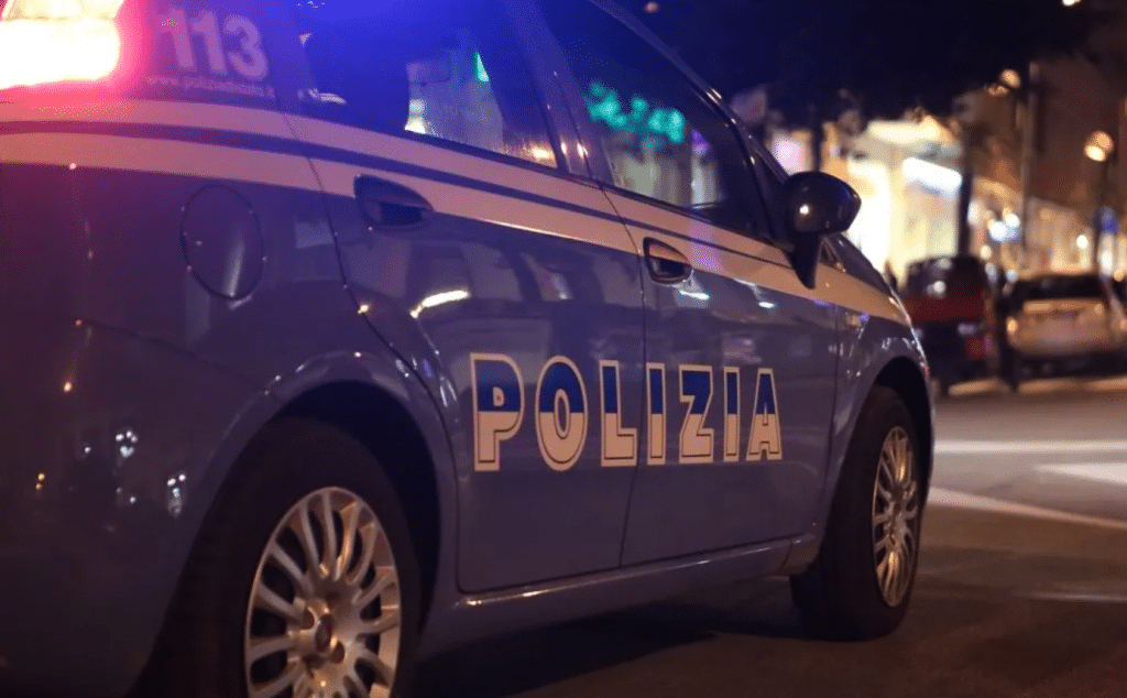 Senigallia 15enne allontanato  casa armato