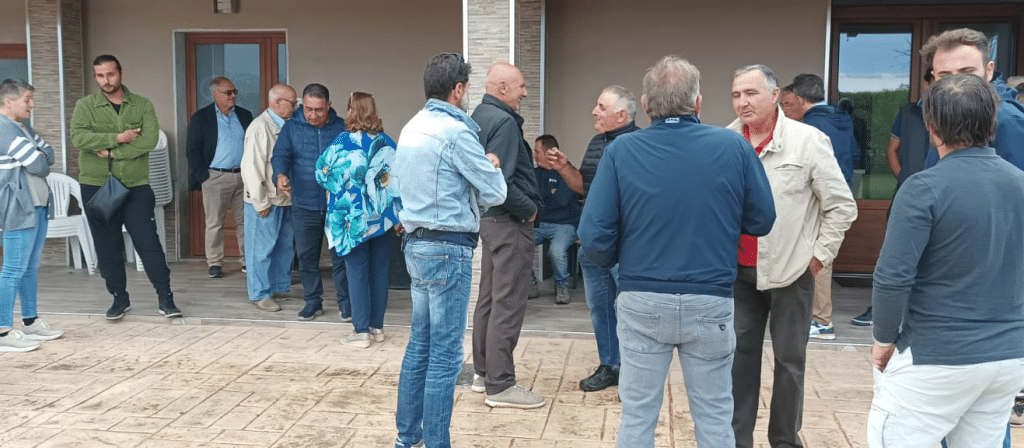 latte aziende rischio chiusura provincia salerno