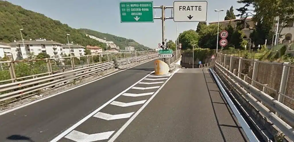 Salerno tir auto avaria autostrada A2 traffico Fratte