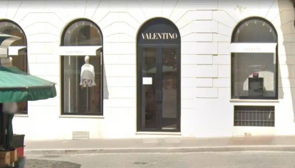 Roma furto boutique Valentino colpo 140mila euro