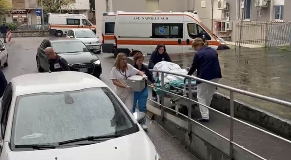 castellammare parto auto parcheggio ospedale