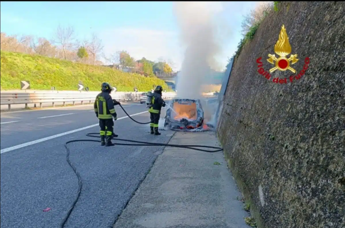 incendio autostrada a16 avellino 24 novembre