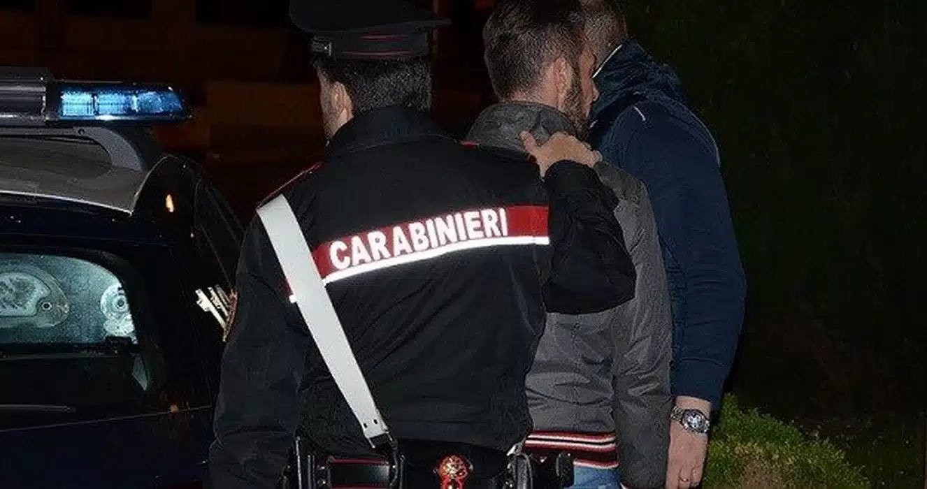 sessa aurunca spaccio droga litorale arresti