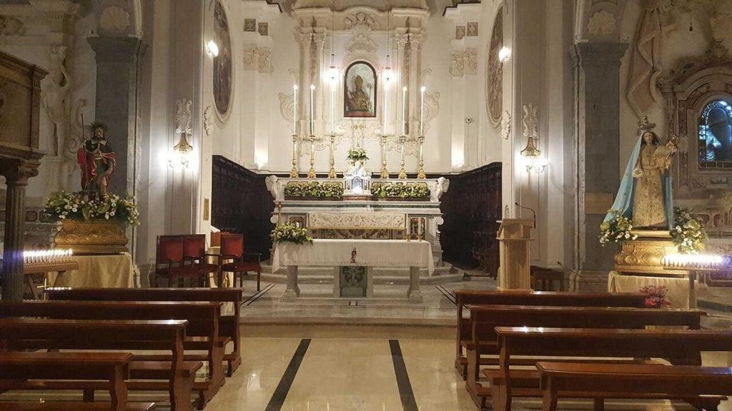 furti chiese salerno obbligo dimora ladro seriale