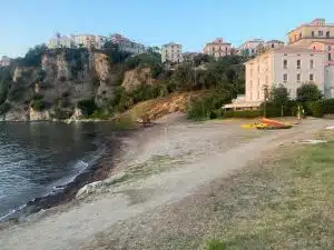 Agropoli lavori erosione barriera artificiale