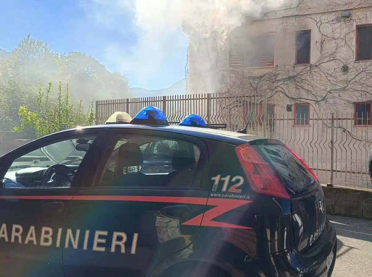 Incendio abitazione Lettere