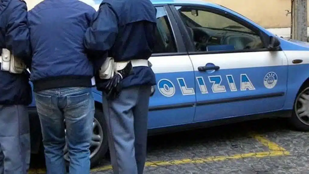 arresto latitante napoli