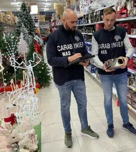 salerno sequestro articoli natale 21 dicembre