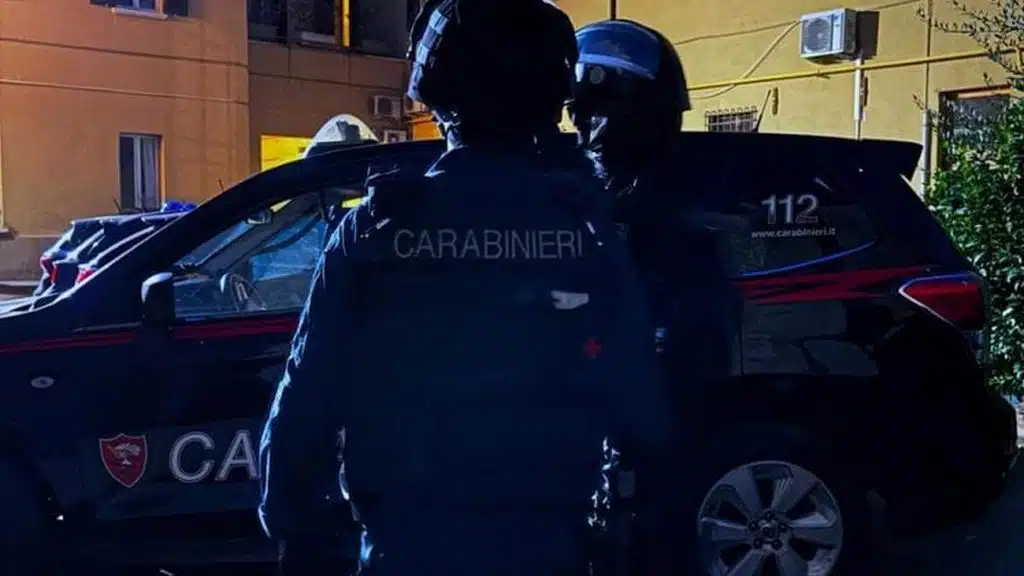 Droga, smantellata una piazza di spaccio a Caivano