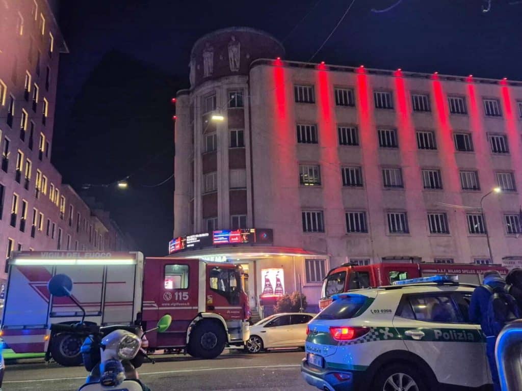 milano evacuato cinema anteo