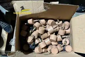 Napoli sequestro di fuochi artificio illegali 3 dicembre