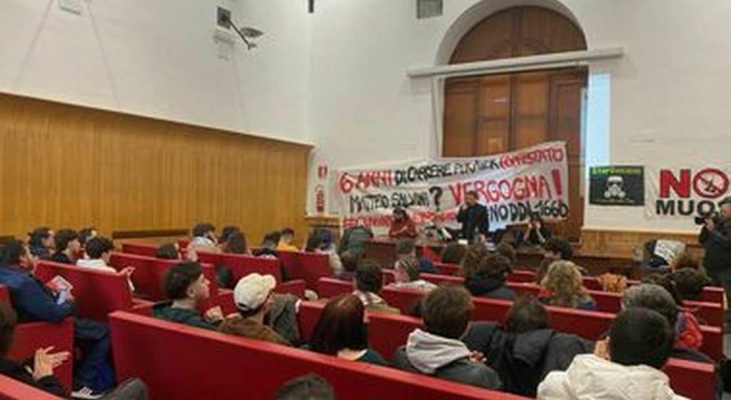 napoli studenti protesta ddl sicurezza