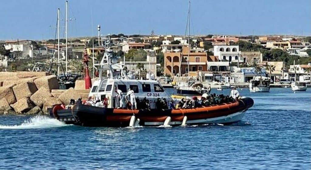 imbarcazione migranti affondata lampedusa