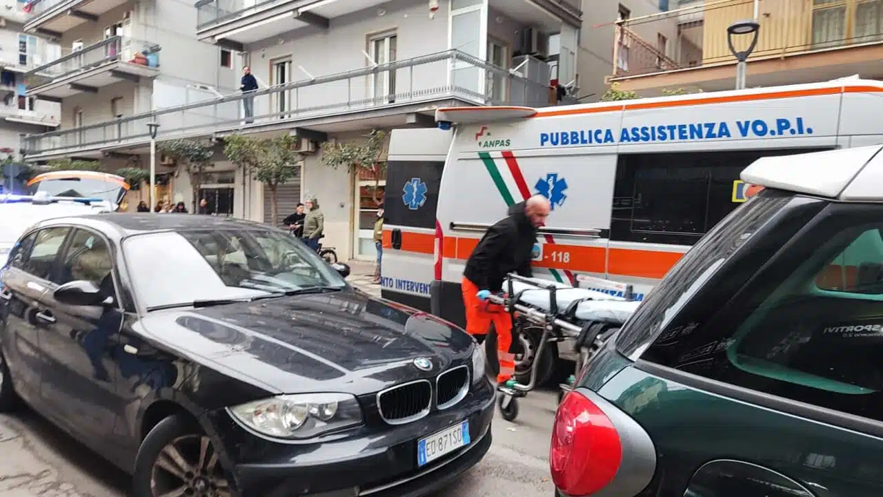 pontecagnano faiano accoltellato oggi 24 dicembre