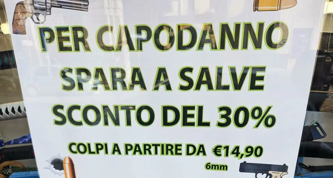 Pistole sconto Capodanno Napoli