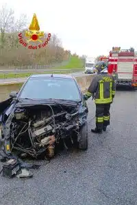 incidente autostrada a16 oggi 13 dicembre