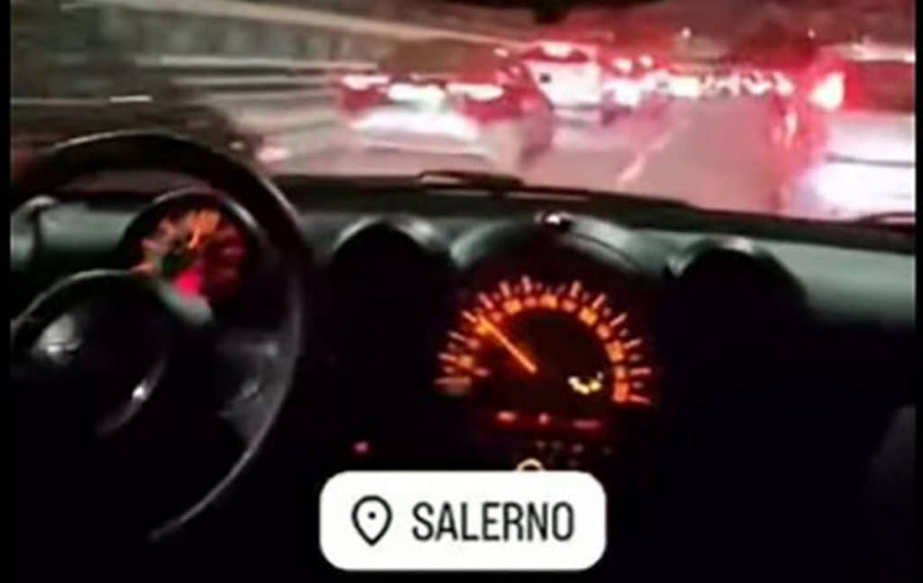 Salerno, usano una sirena finta in autostrada: la denuncia