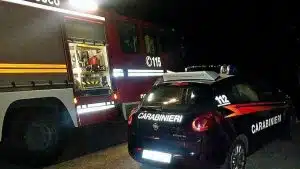 Incendio auto Capaccio Paestum