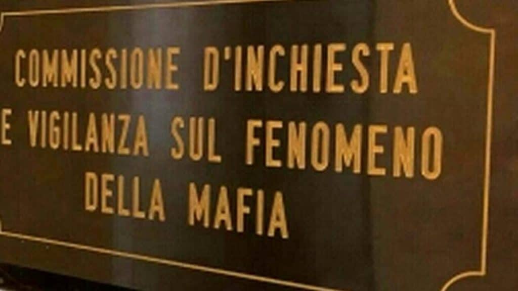 Pomigliano arco arriva commissione antimafia Comune