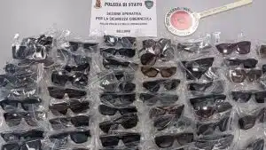 furto rivendita occhiali belluno arresto dipendente Luxottica