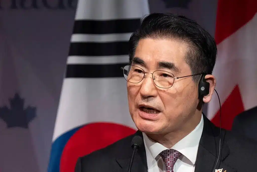 ex ministro difesa corea sud tentato suicidio arresto