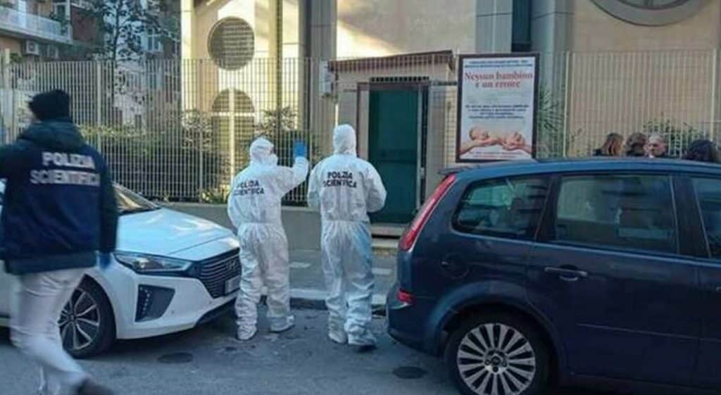 neonato morto chiesa bari