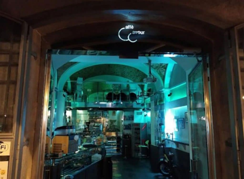 Salerno chiude Caffè Cavour