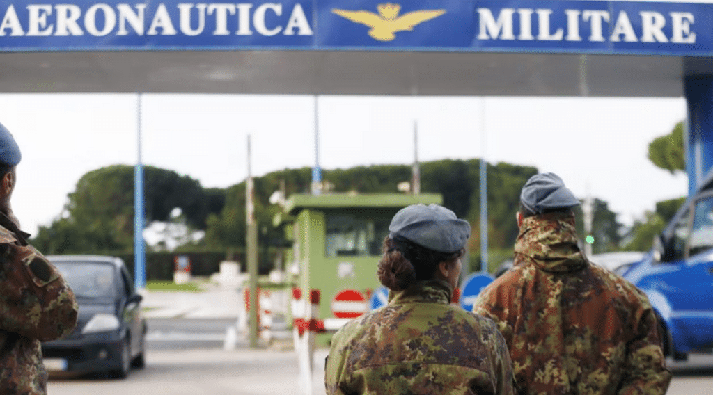 suicidio roma finanziere morto pistola ordinanza aeroporto