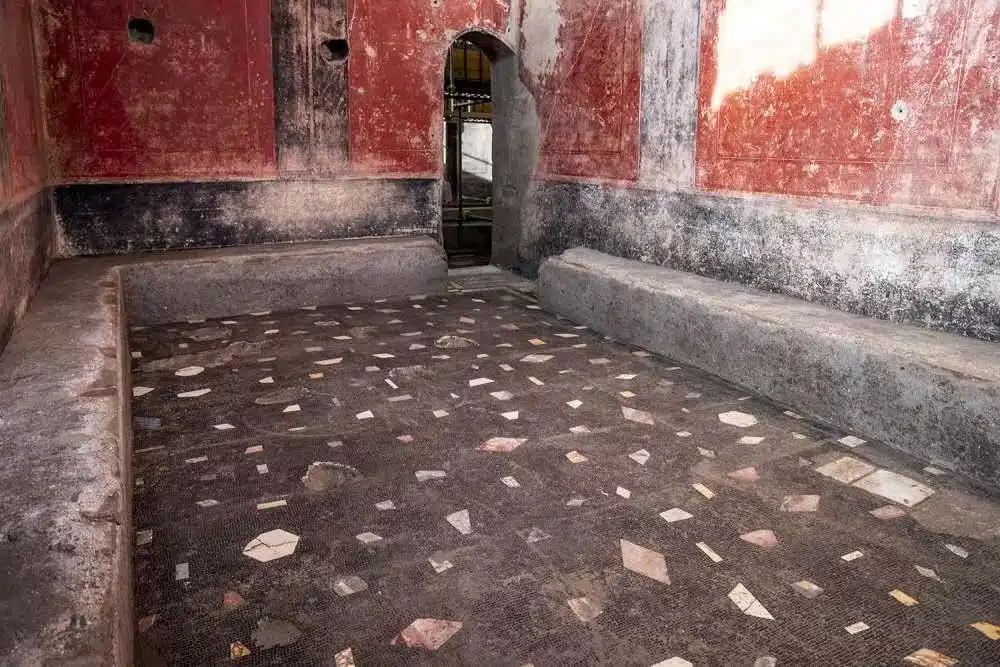 Scavi a Pompei, emerge un grande complesso termale in una domus privata