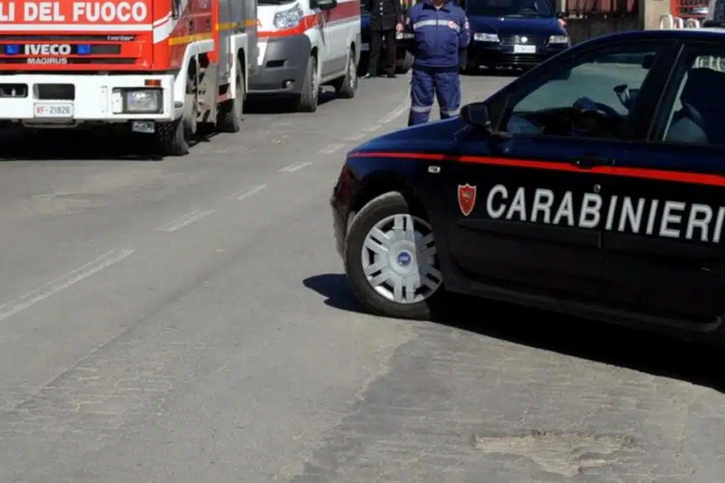 riccione cadavere carbonizzato auto incendiata