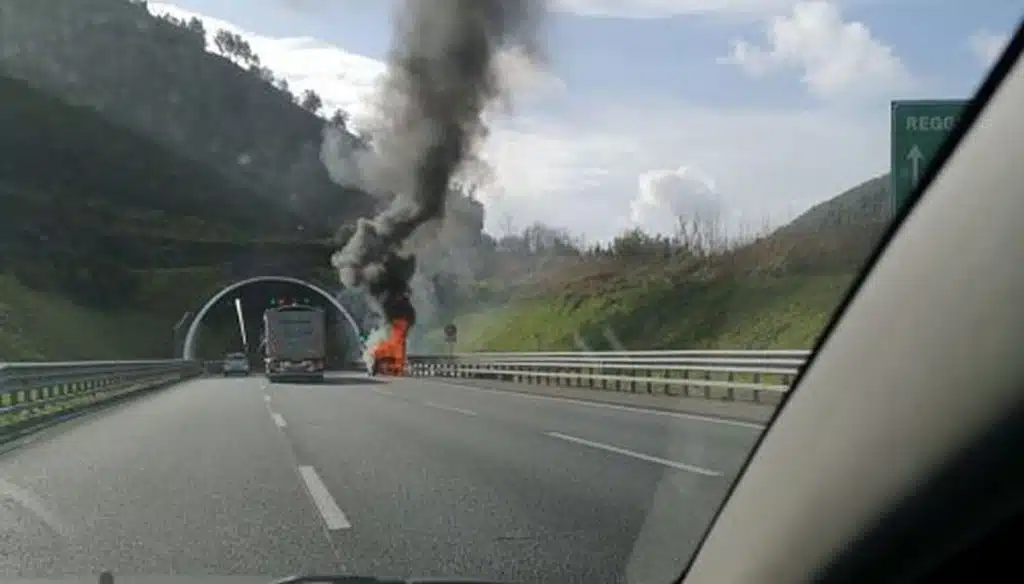 incendio auto autostrada a2 san mango piemonte